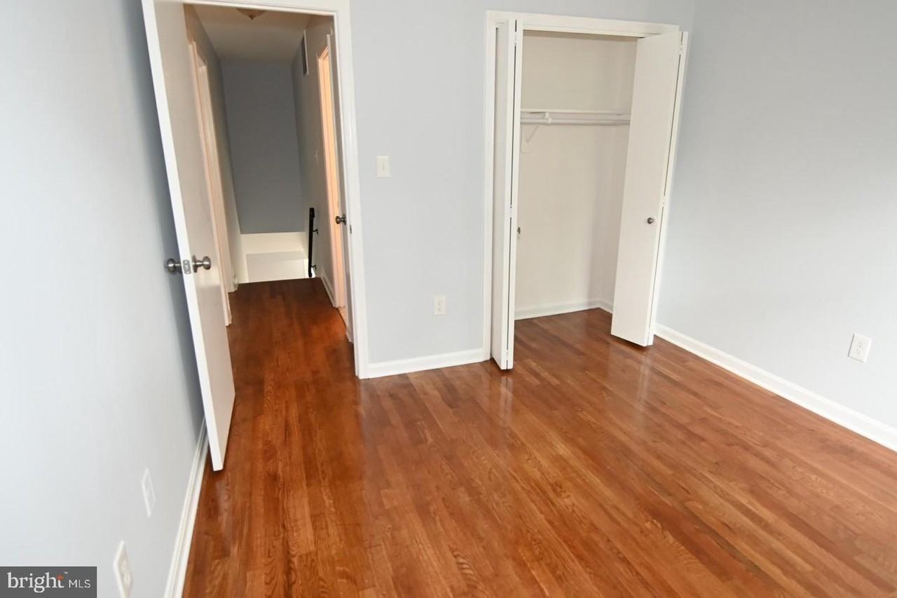 1009 N Van Dorn St #NA - Photo 6 of 23