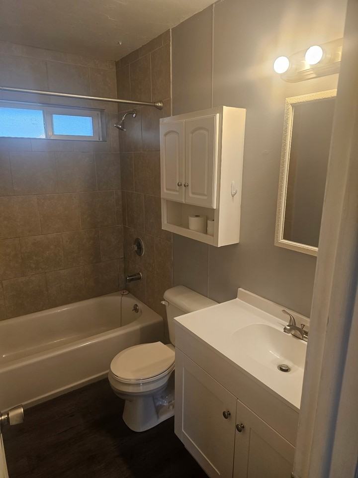 982 South Knox Drive - Photo 6 of 13