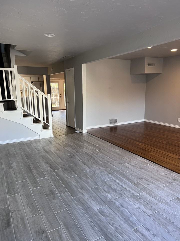 2451 Northwest 38th Street - Photo 3 of 28