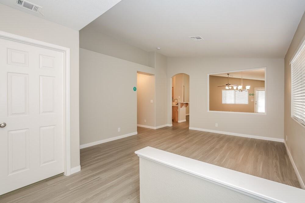 1922 Desert Sage Ave - Photo 3 of 16