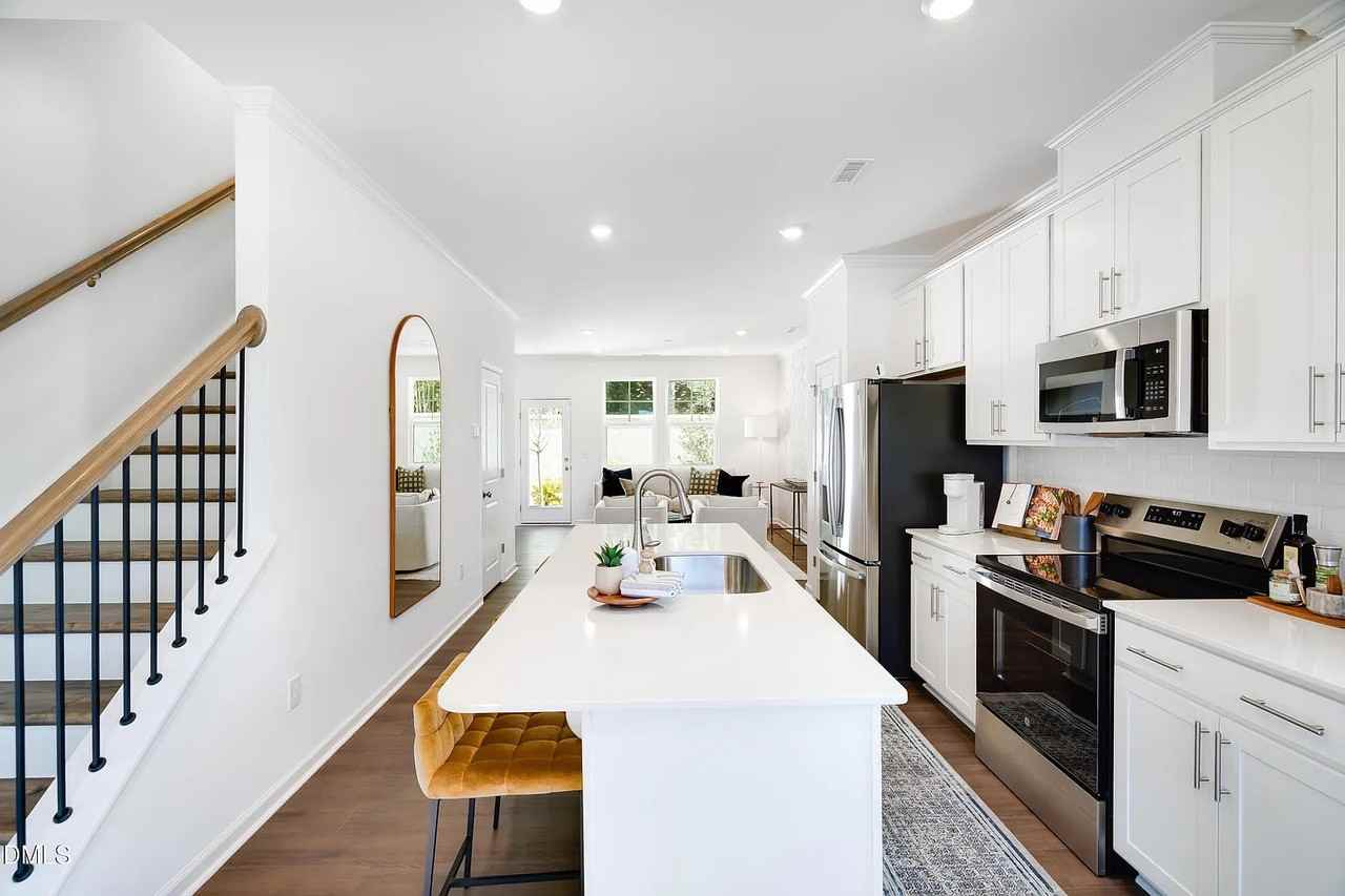 1559 Crescent Townes Way - Photo 7 of 24