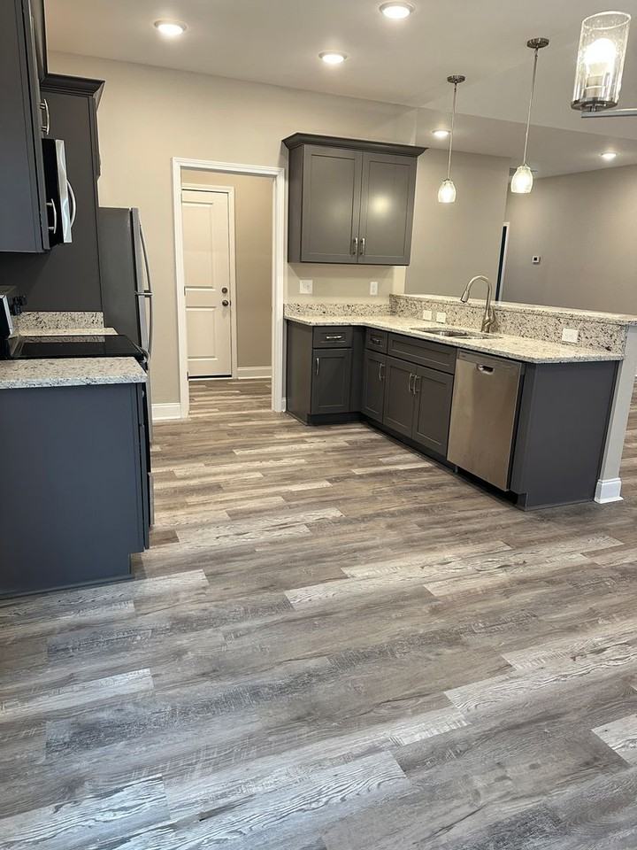 2760 Cedrus Avenue - Photo 7 of 32