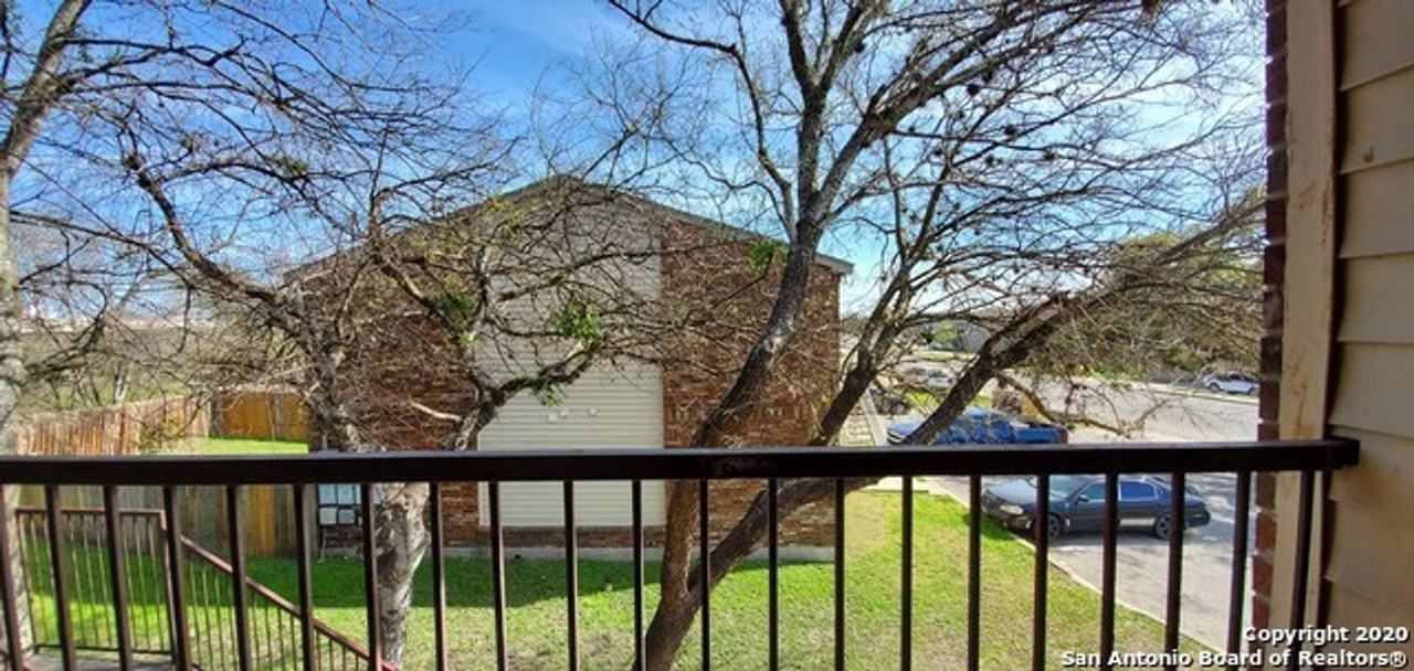 538 Dukeway #C - Photo 4 of 21