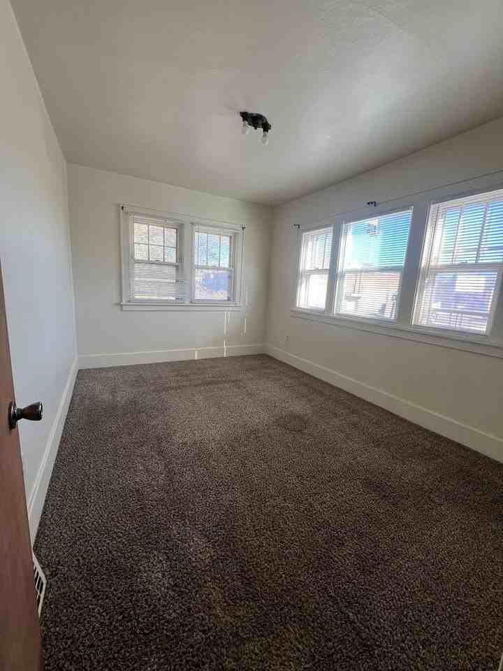 445 445 & 447 S Main - Photo 6 of 8