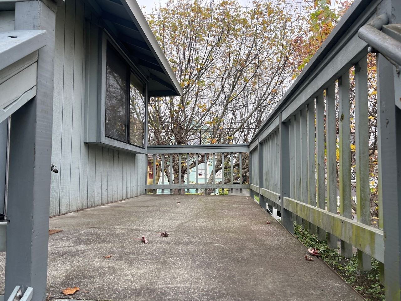 820 A St - Photo 4 of 18