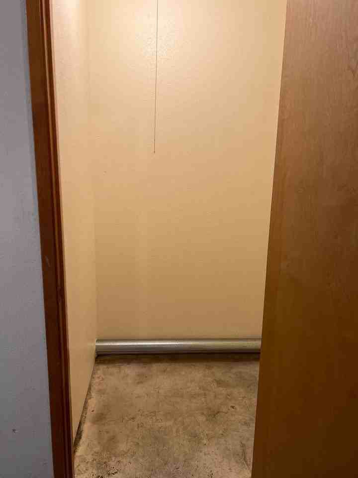 820 A St - Photo 5 of 18