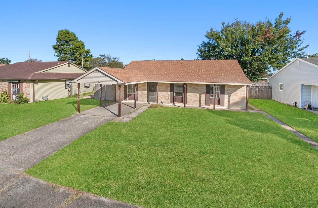 5036 Highland Dr - Photo 2 of 11