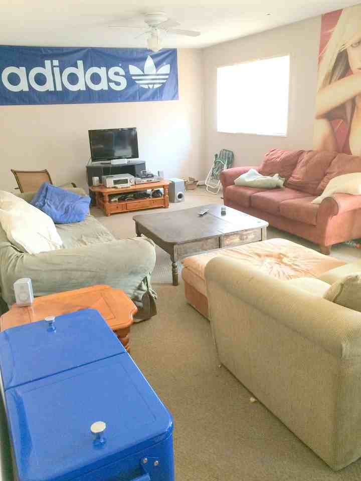 22 University Pl - Photo 2 of 9