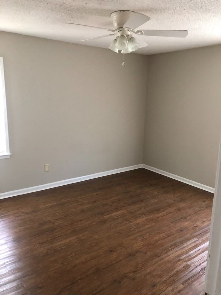 604 Georgia Ave - Photo 7 of 17