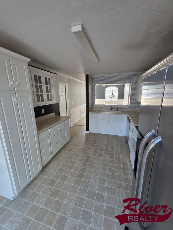 213 Nicklaus Court - Photo 3 of 8