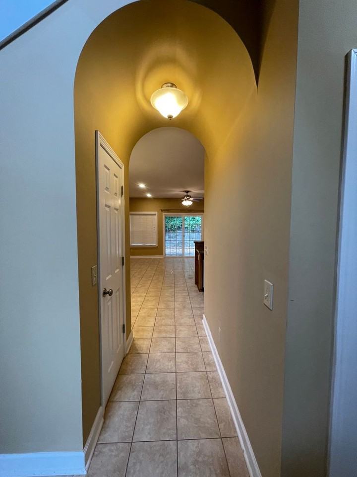 202 Eagle Lndg - Photo 5 of 31