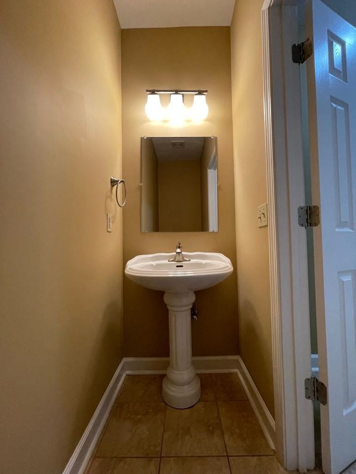 202 Eagle Lndg - Photo 7 of 31