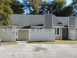 featured image of 1512 College Way