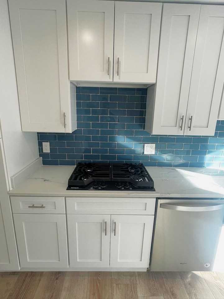 12 Valerian Court - Photo 5 of 42