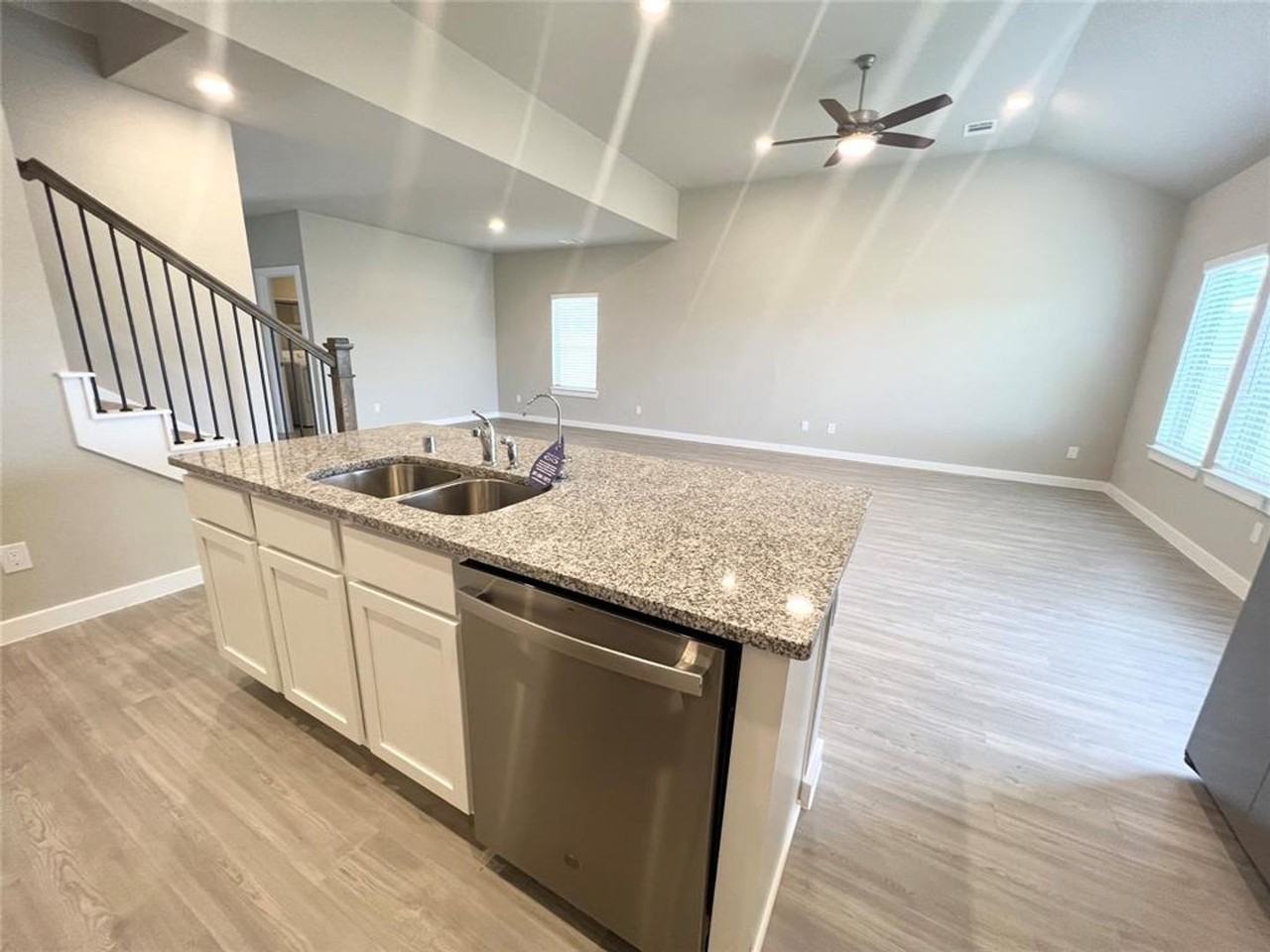 22073 Juniper Crossing Dr - Photo 7 of 26