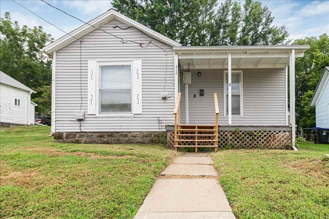 212 West North Street