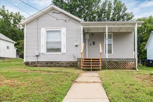 featured image of 212 W North St