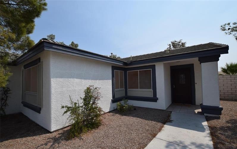 5540 Great Divide St - Photo 3 of 31