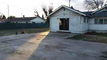 featured image of 1301 S 16th Ave #1