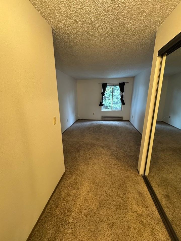 233 Sw 154th St #301 - Photo 5 of 22
