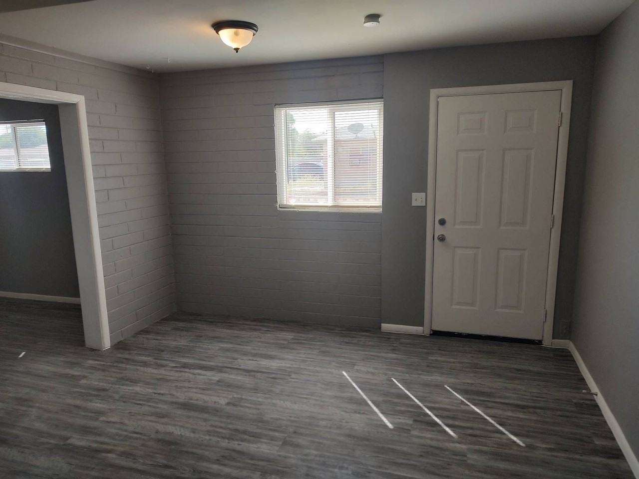 445 South Washington Street #B - Photo 5 of 23