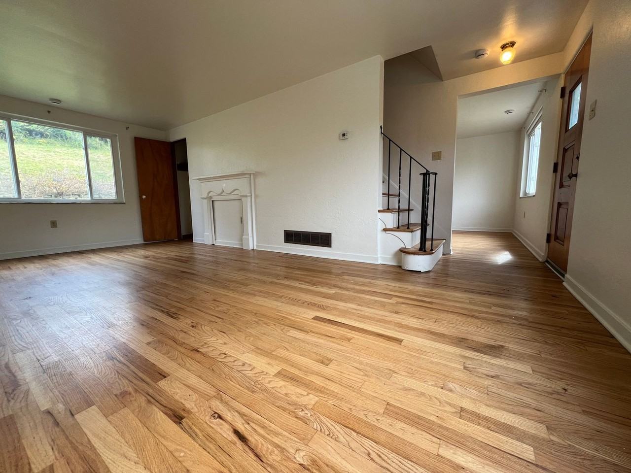 2557 Ivyglen Street - Photo 3 of 22