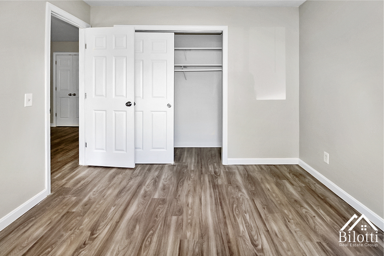 1050 Hope Street - Photo 4 of 6