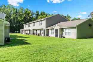 Wilshire Park Apartments - Photo 1 of 1