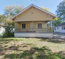 featured image of 322 N Spruce St