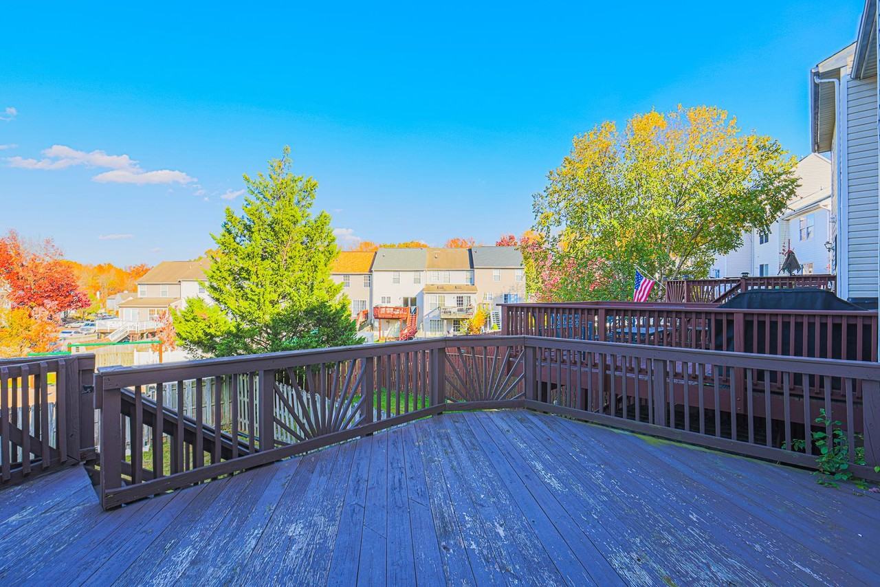 1237 Splashing Brook Dr - Photo 2 of 21