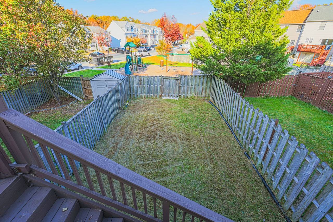 1237 Splashing Brook Dr - Photo 3 of 21