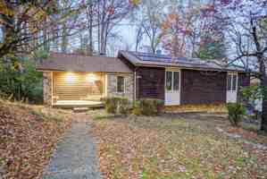 featured image of 13 N Foxxborough Ln