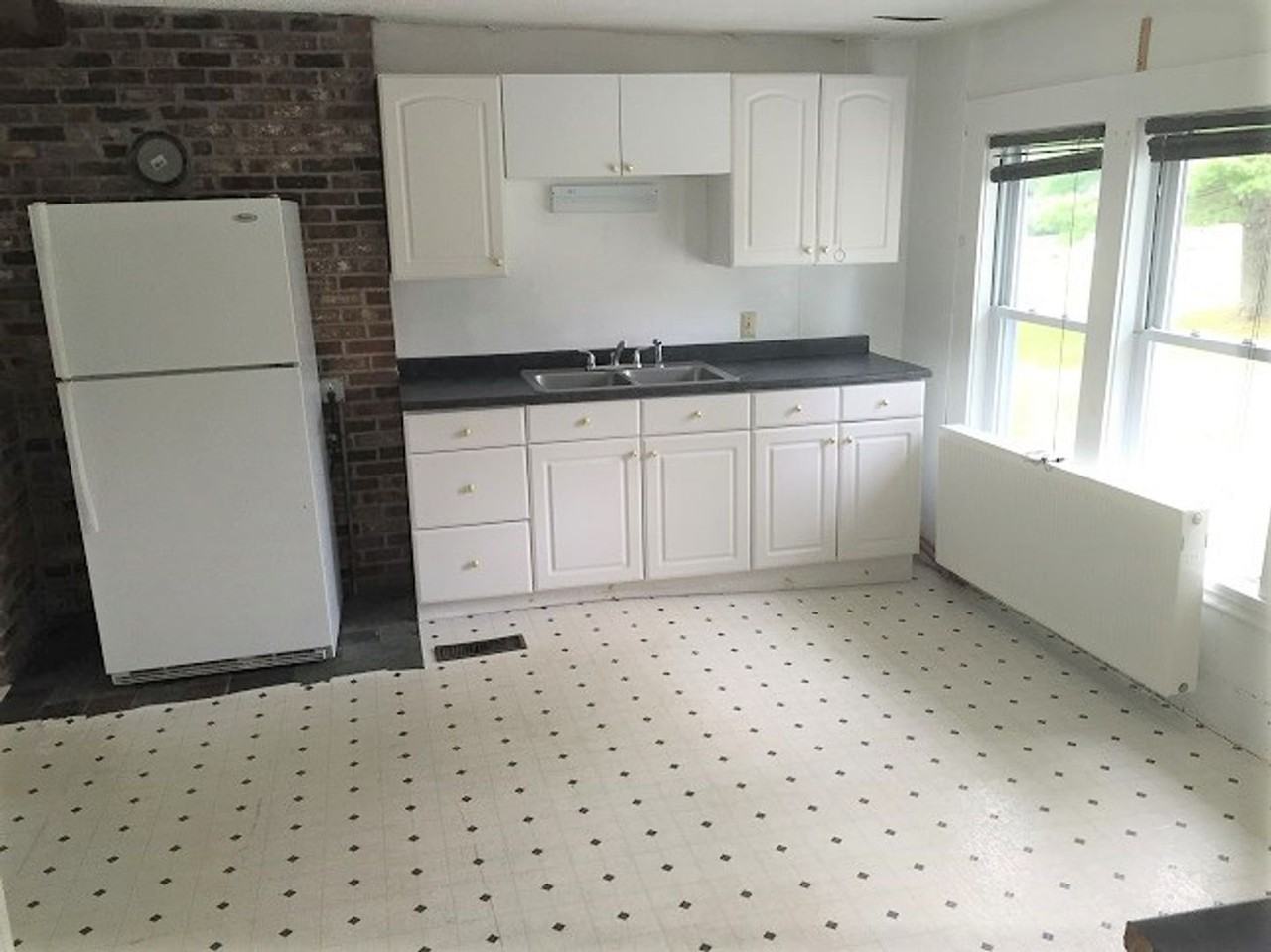 83 Park Street, Orono ME - Photo 3 of 14