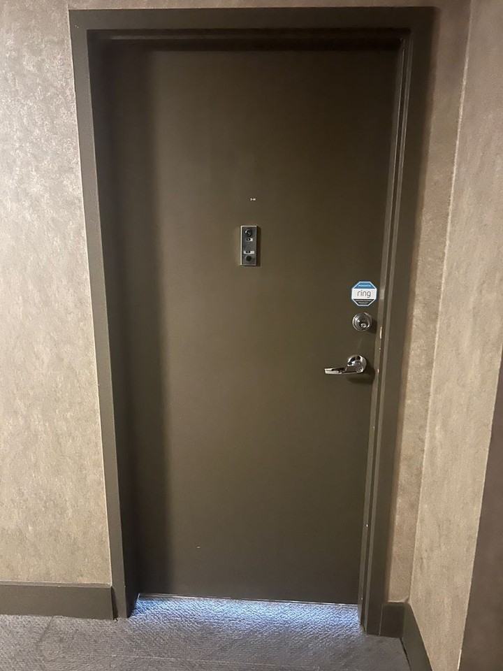 600 E 8th St - Photo 7 of 37