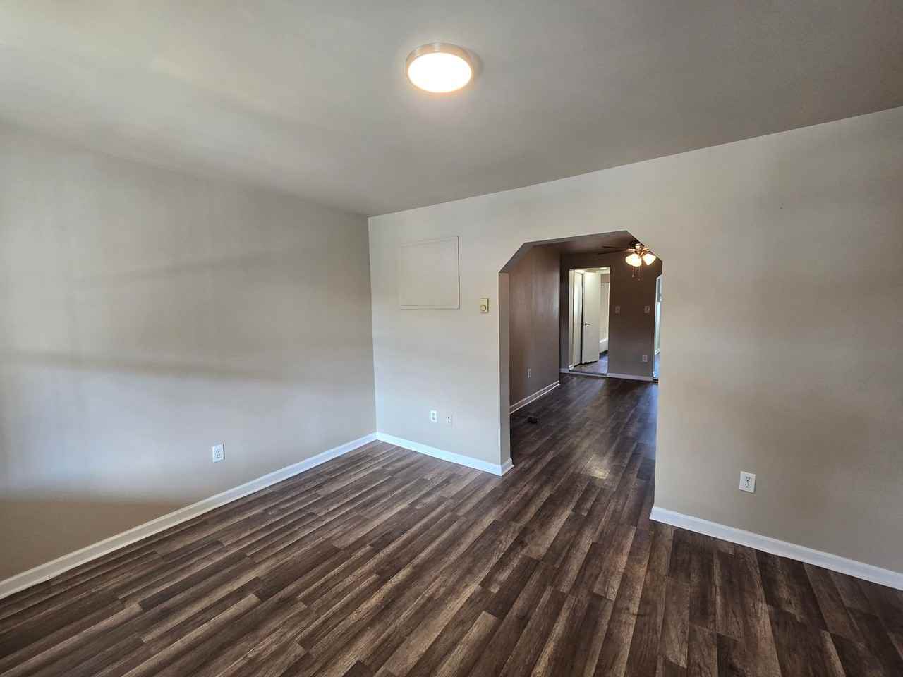1737 Newport Ave - Photo 3 of 13