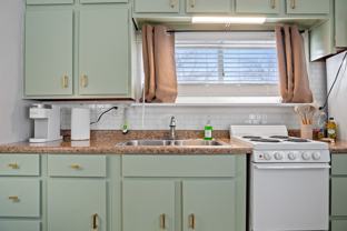 7321 Ideal Ave - Photo 1 of 1