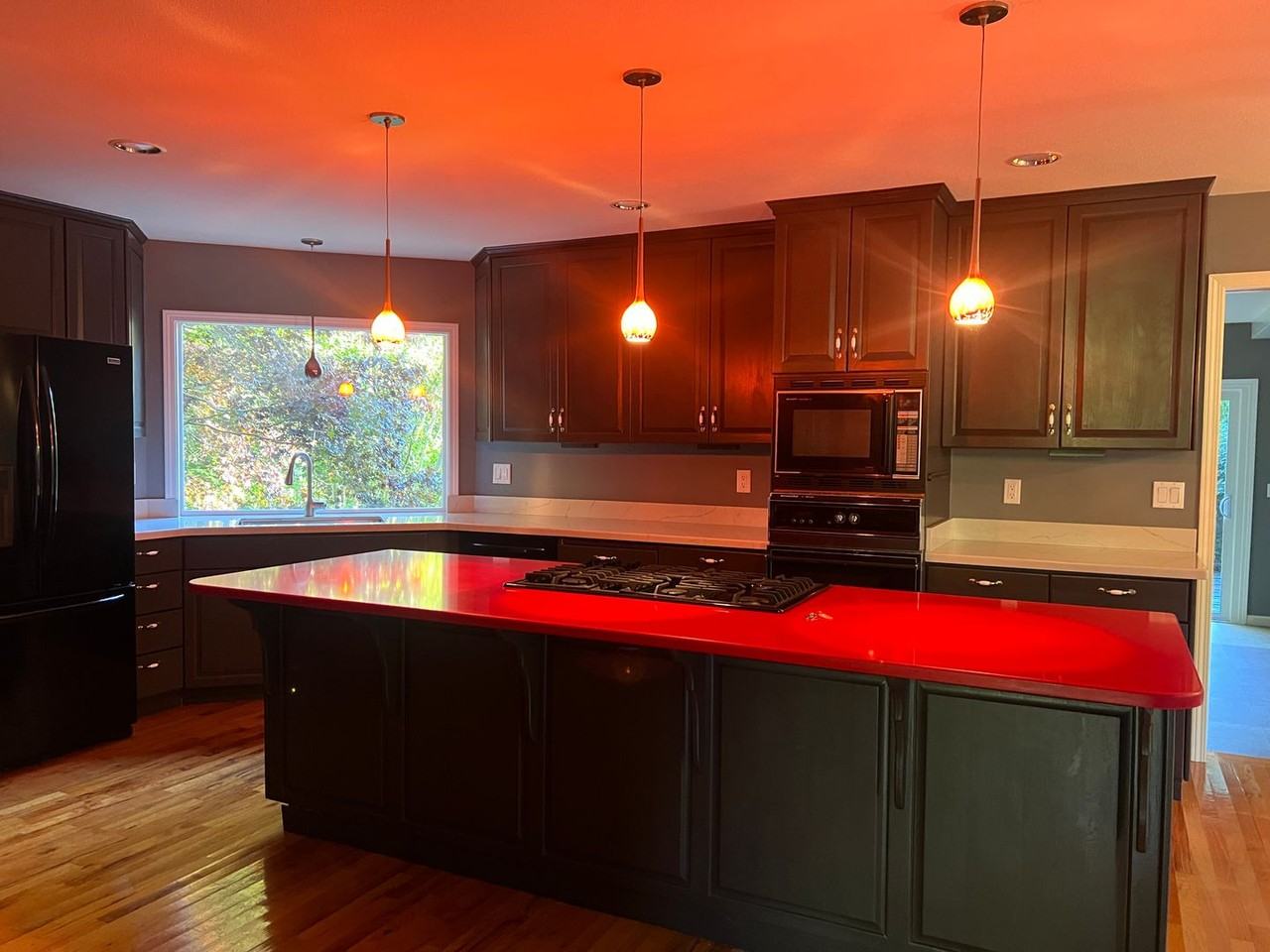 30 E Ridge Ln - Photo 2 of 20