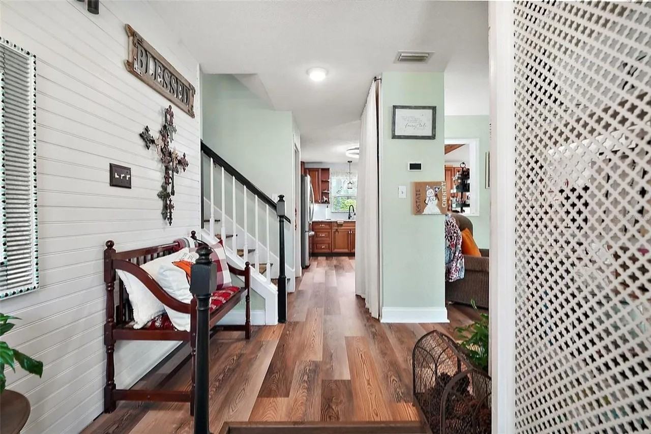 27212 Orange Ave - Photo 3 of 38