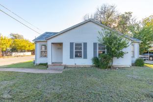 301 S Mockingbird Ln - Photo 1 of 1