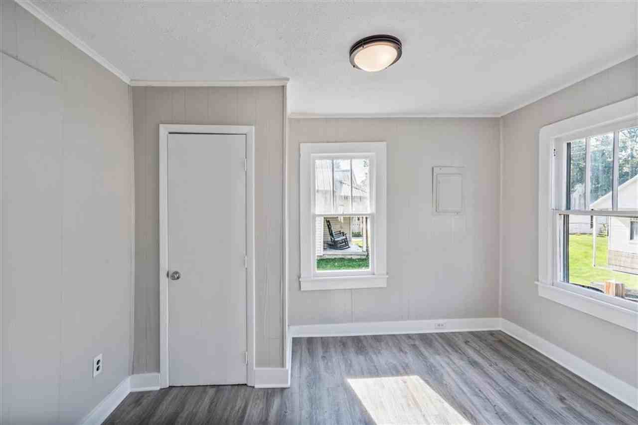 403 Mckenna St - Photo 5 of 6