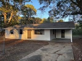 featured image of 366 Concourse Rd