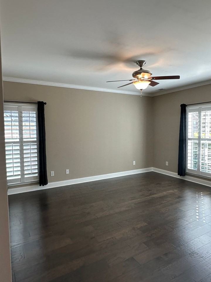 937 Brenau Point Dr - Photo 5 of 9