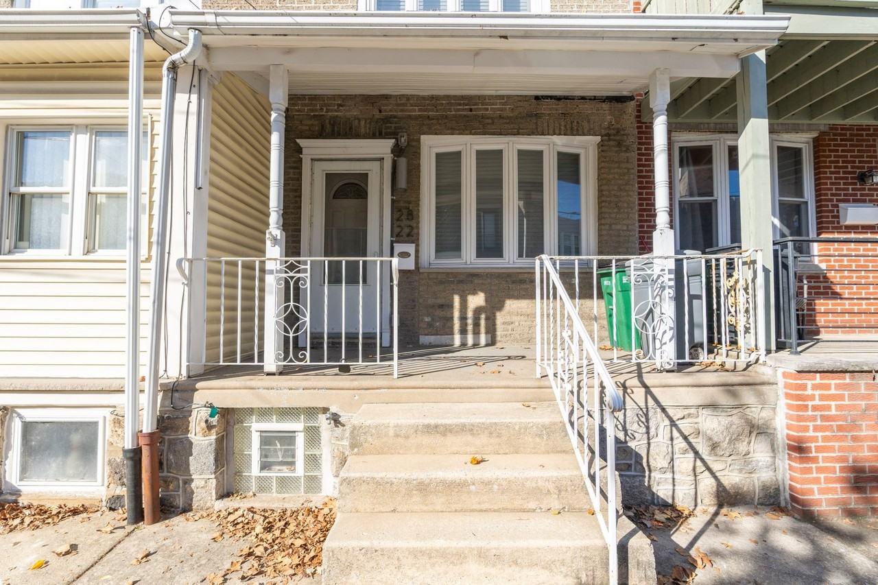 2822 South Smedley Street - Photo 2 of 24