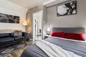 featured image of 320 Main St #D