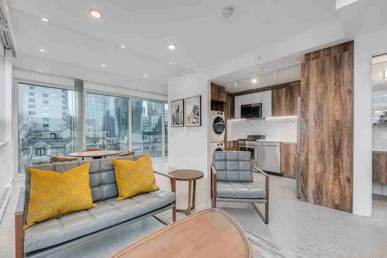 1170 Barclay Street - Photo 8