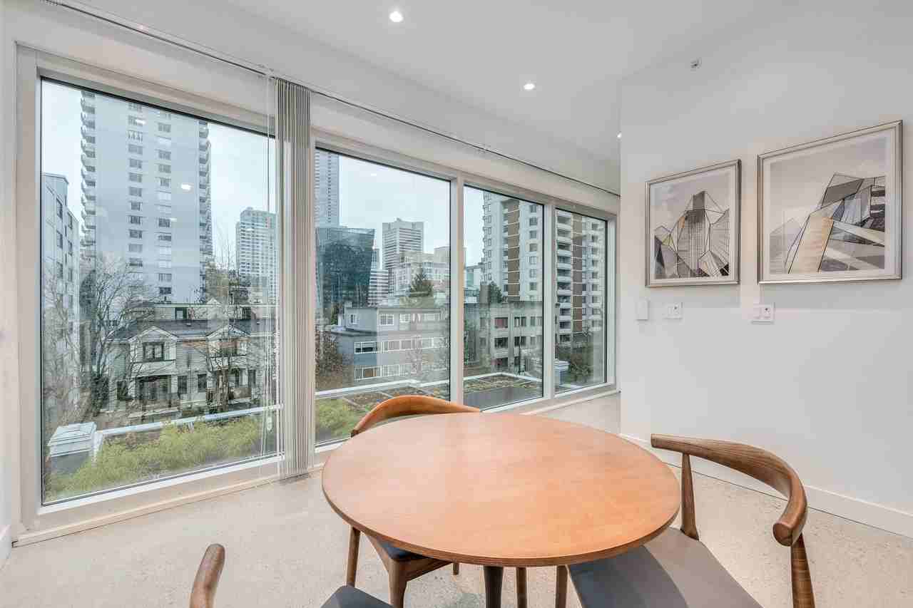 1170 Barclay Street - Photo 9