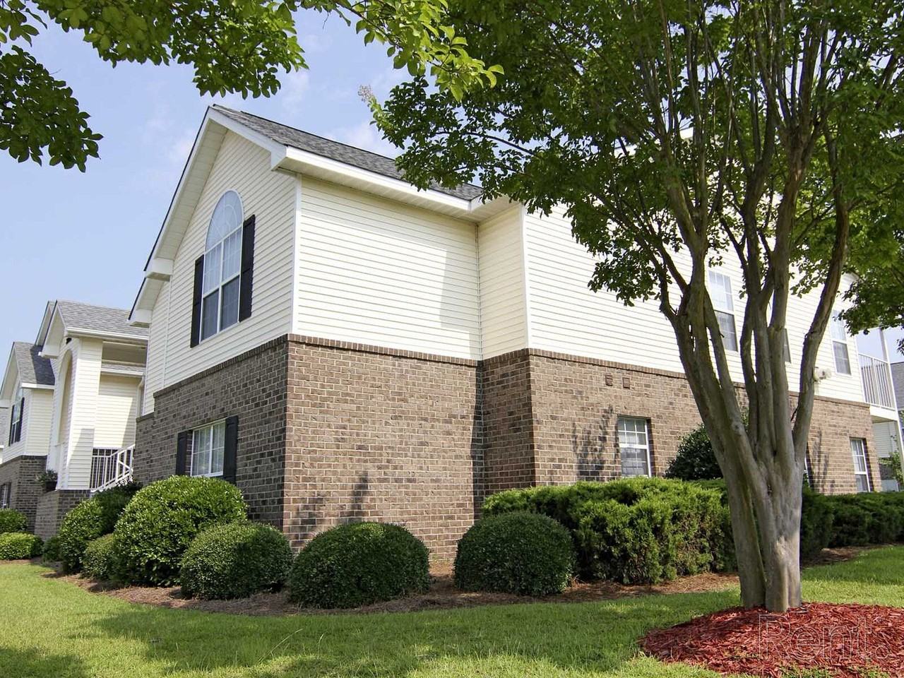 1 Month Free - Photo 4 of 50