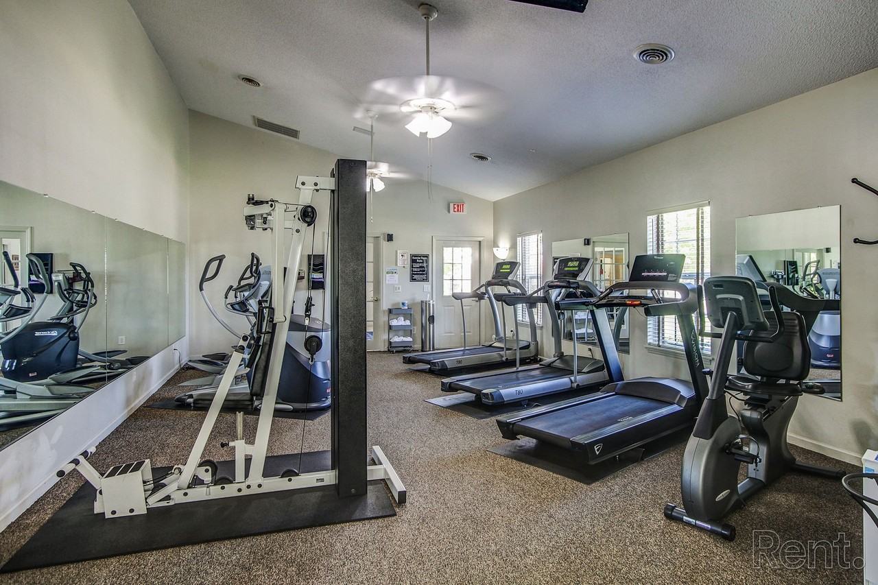 Meridian Park Apartments - Photo 7 of 50