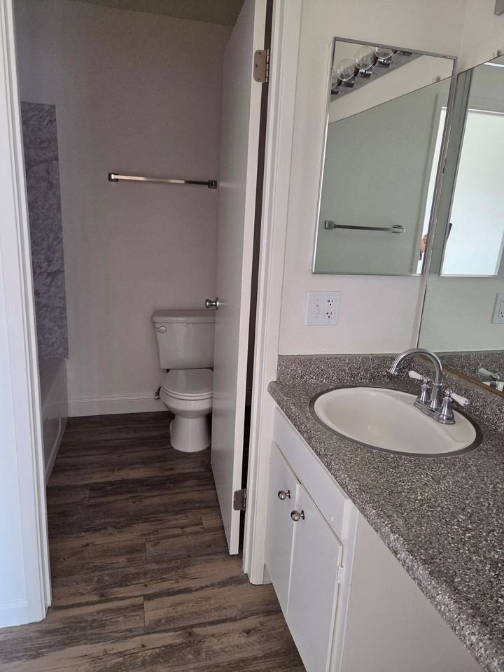 The Retreat - Photo 5 of 26