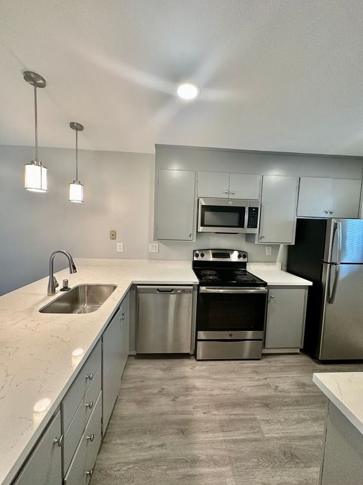 745 F St #02 - Photo 2 of 15